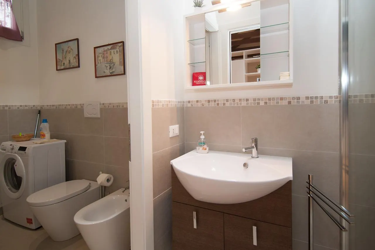 The Cosy Nest Apartment Venice